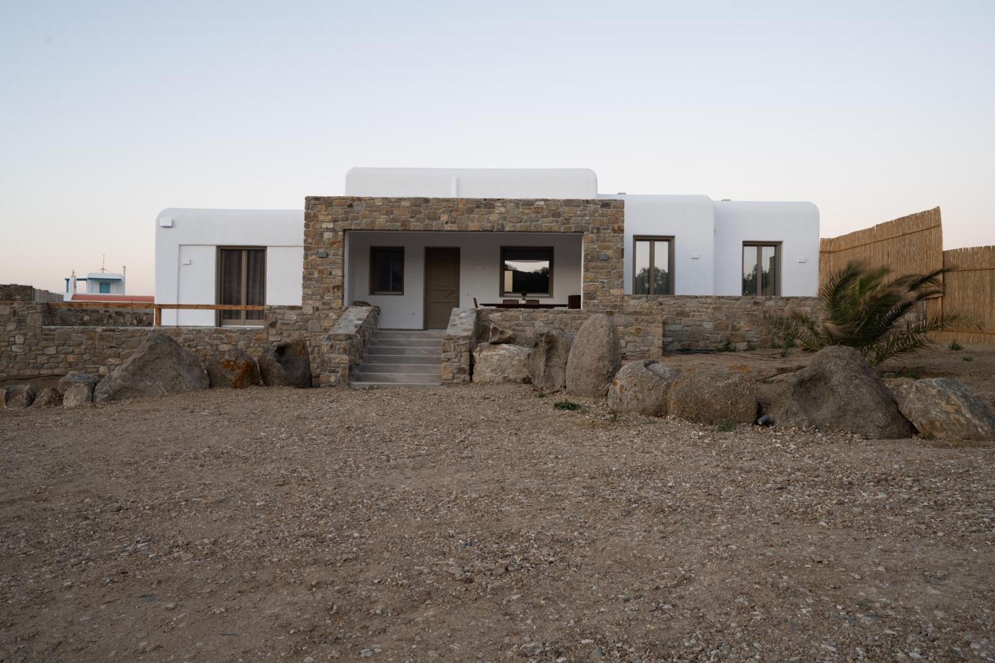 Maistros Apartments Mykonos Ftelia  Exterior photo