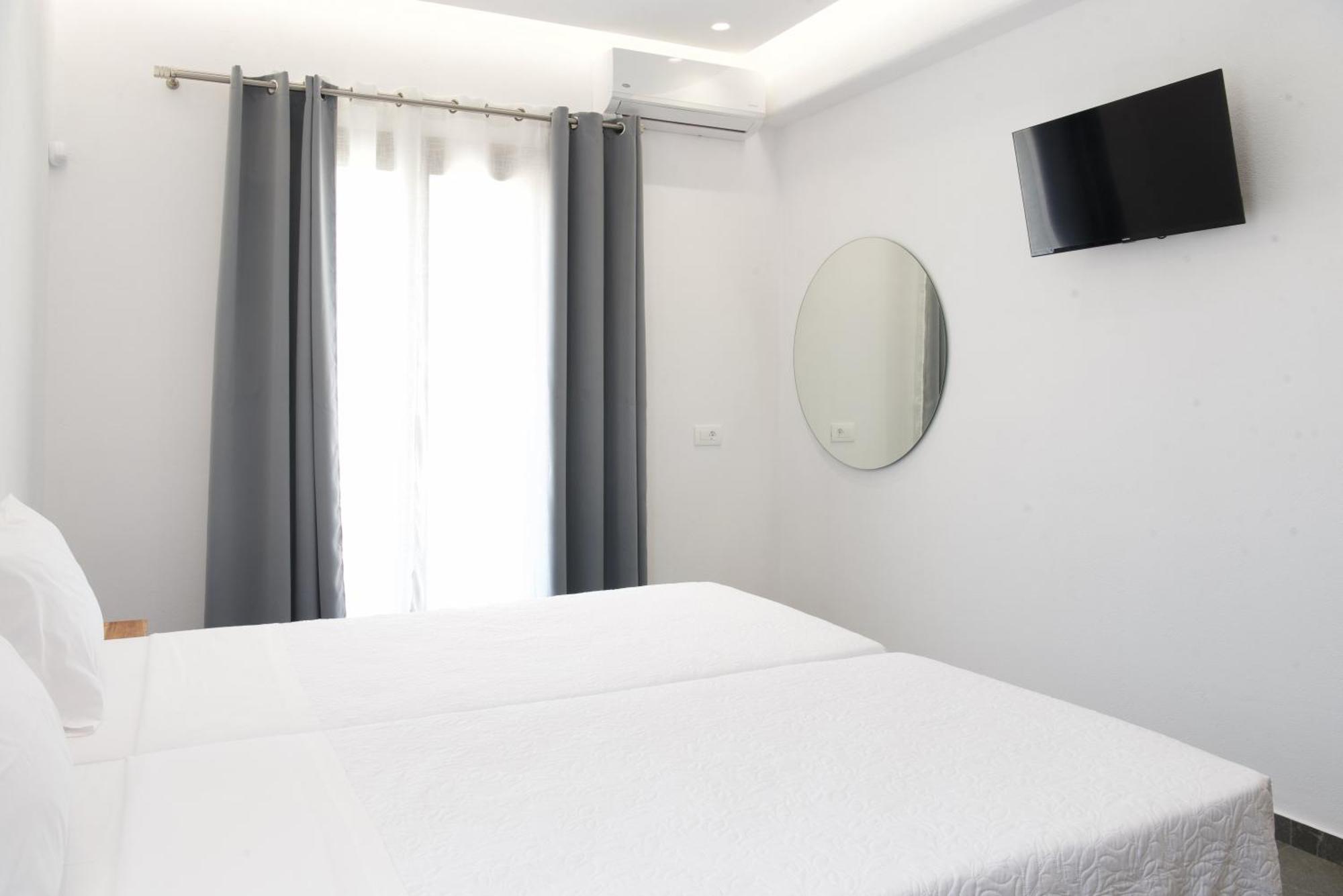 Maistros Apartments Mykonos Ftelia  Exterior photo